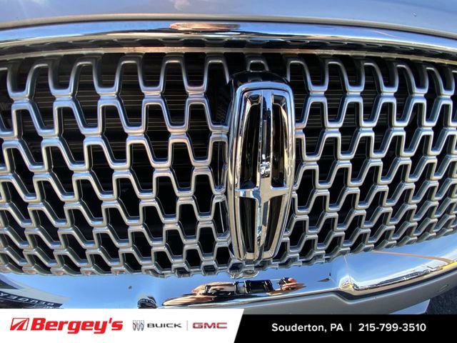 Used 2017 Lincoln Continental Reserve w/ Climate Package image 34