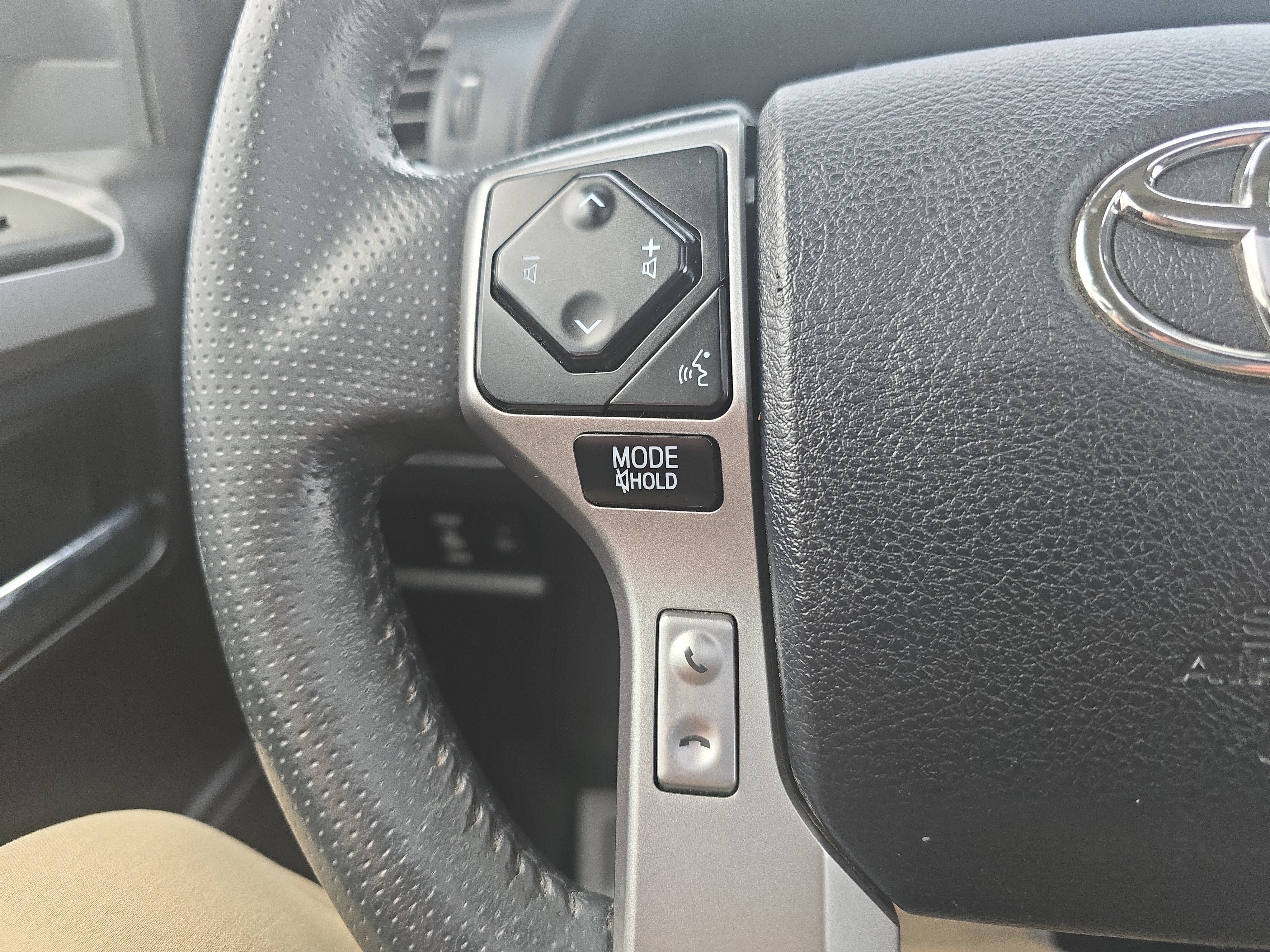 Used 2022 Toyota 4Runner SR5 Premium w/ Moonroof Package image 21