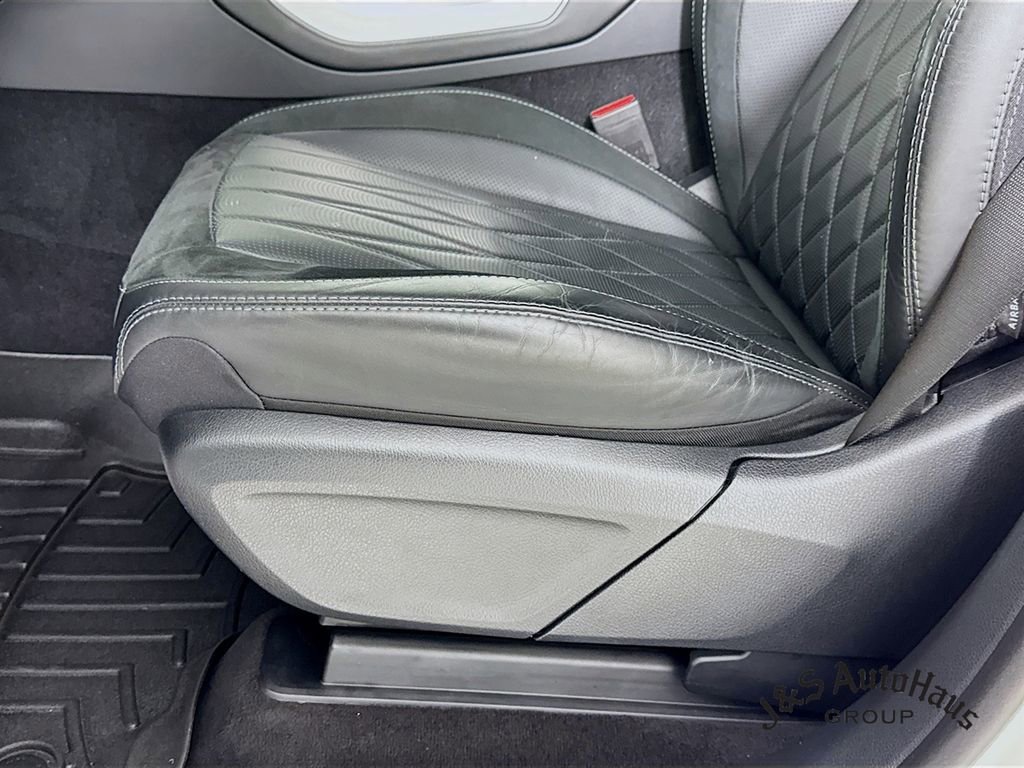 Used 2024 Mercedes-Benz GLS 63 AMG 4MATIC image 25