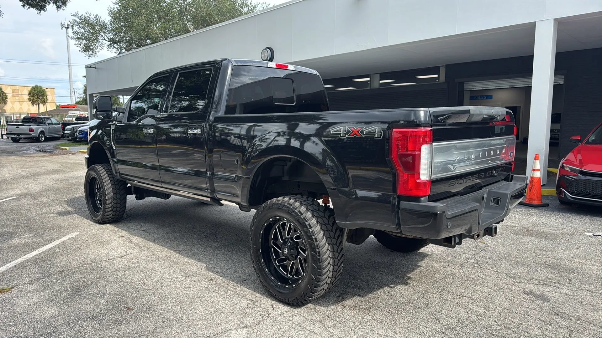 Used 2019 Ford F250 Platinum AWD/4WD image 3