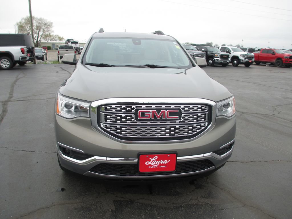 Used 2019 GMC Acadia Denali image 11