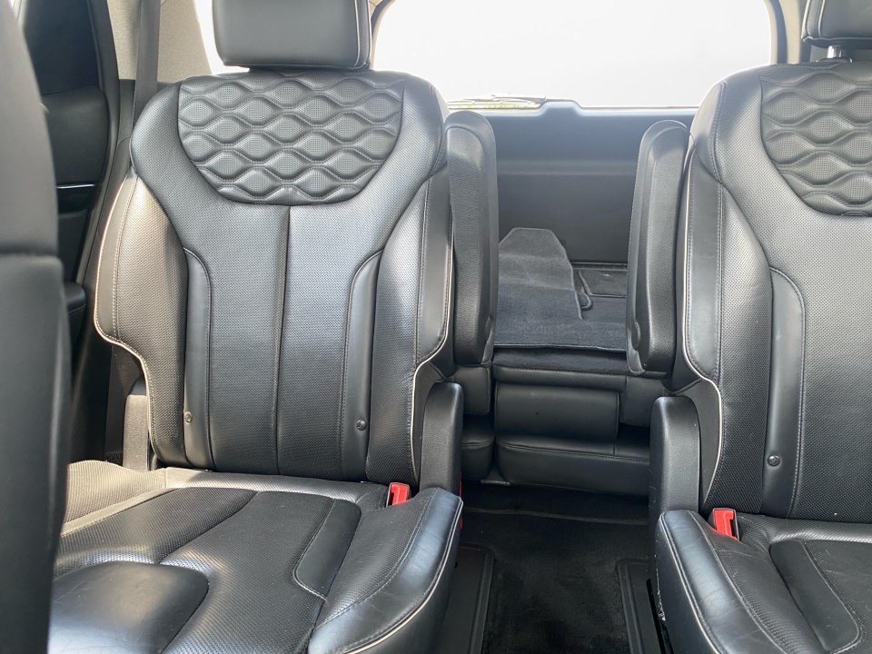 Used 2022 Hyundai Palisade Limited FWD image 15