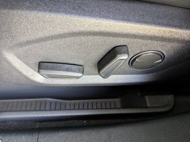 Certified 2024 Ford Edge Titanium w/ Titanium Elite Package image 23