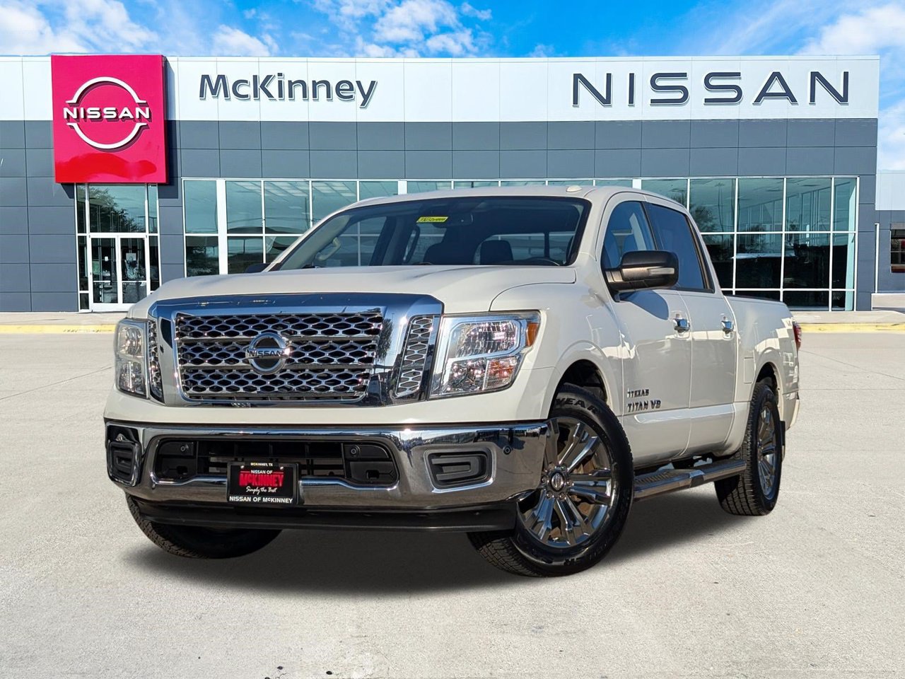 Used 2018 Nissan Titan SV w/ SV Convenience Package RWD image 1
