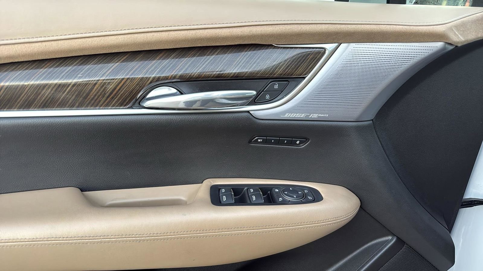 Used 2022 Cadillac XT6 Premium Luxury w/ Platinum Package image 10