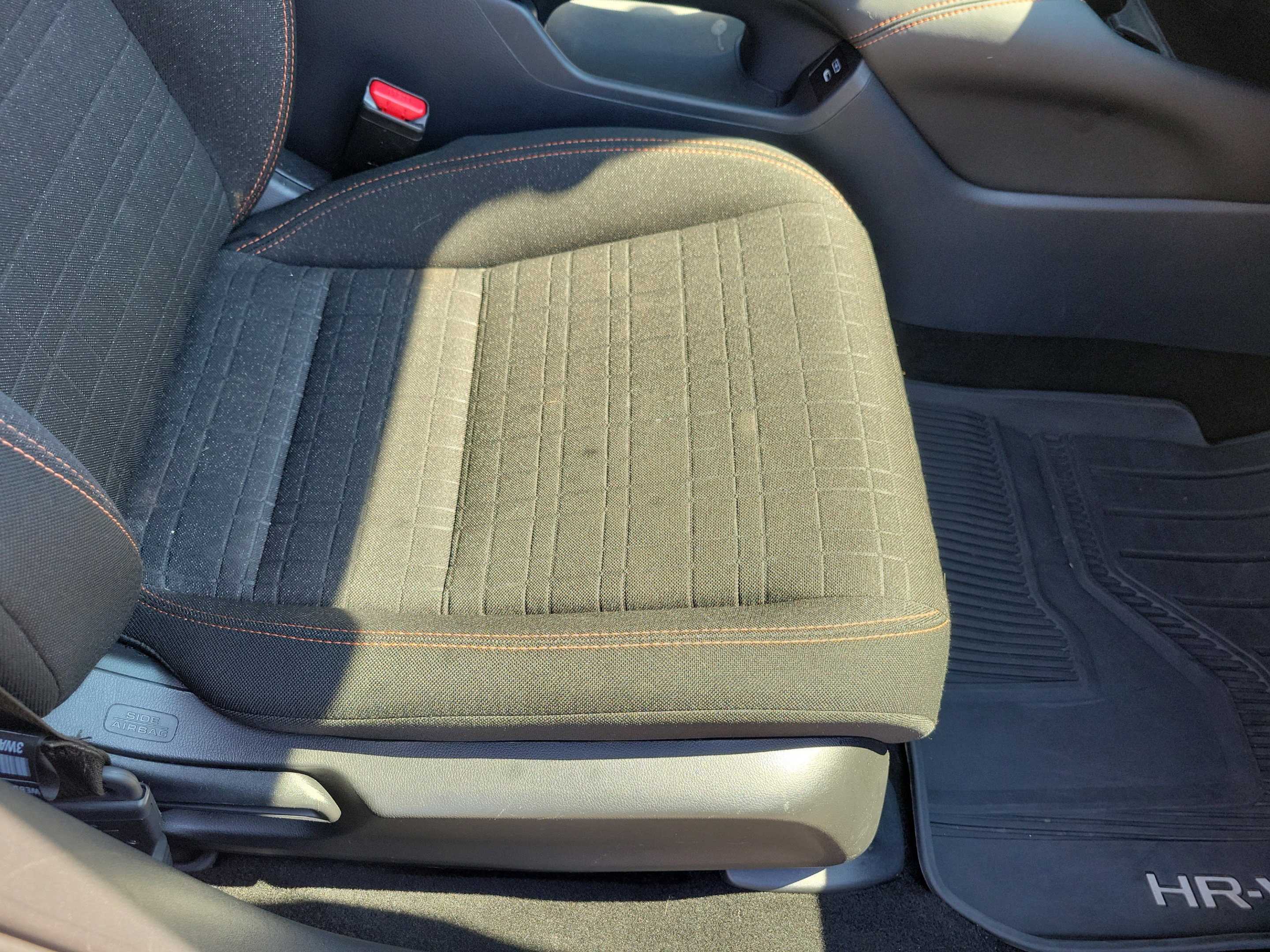 Certified 2025 Honda HR-V Sport image 18