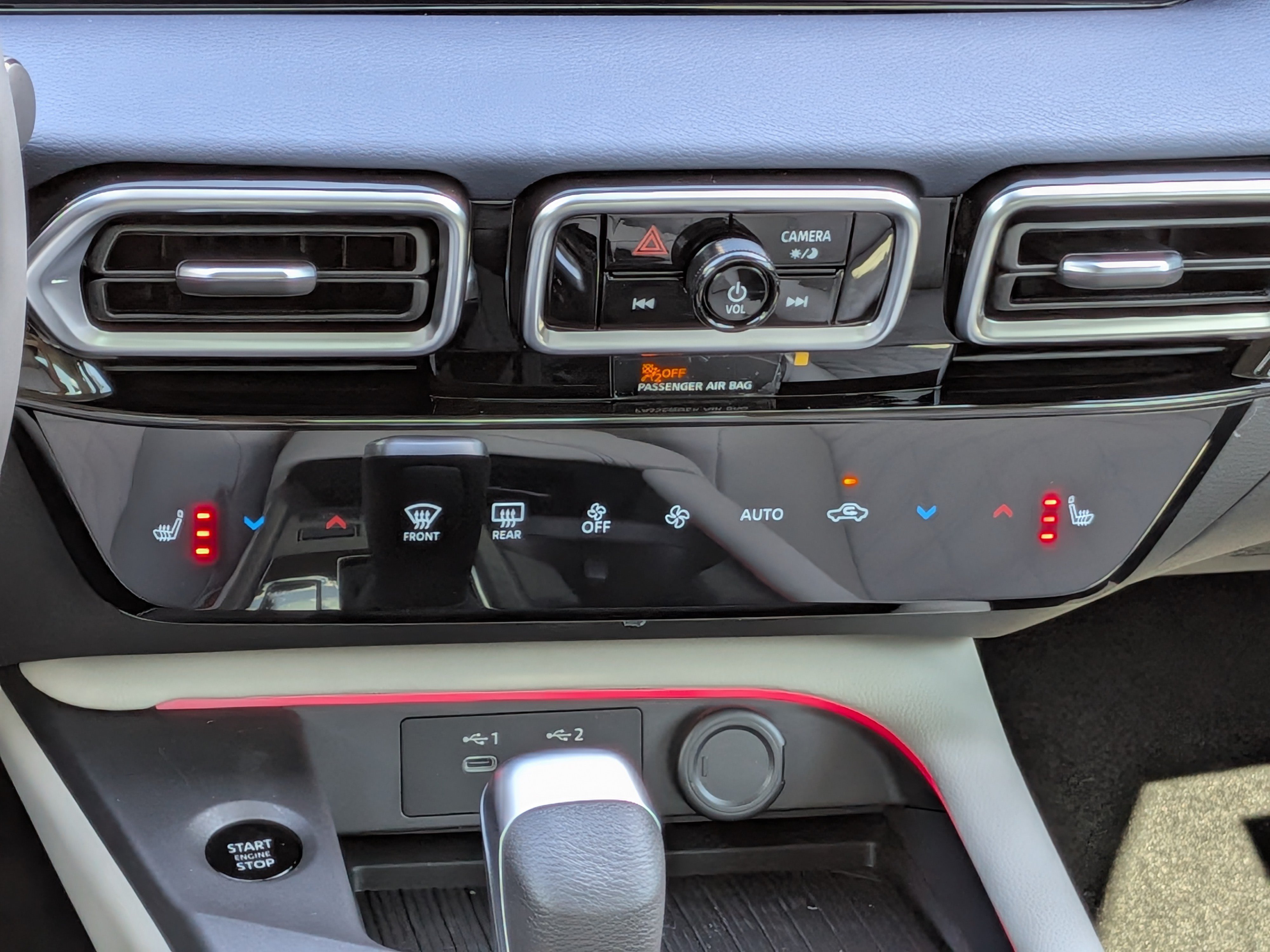 New 2026 Nissan Sentra SL w/ Floor Mat Package FWD image 18