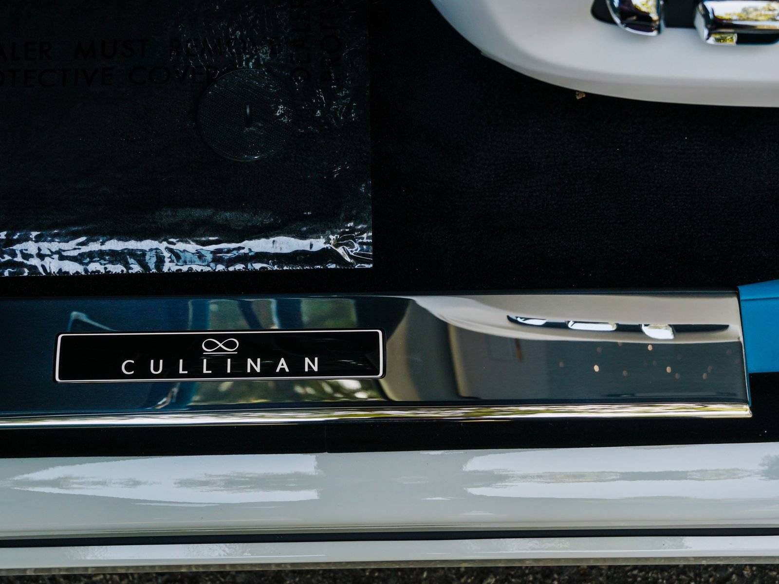 New 2027 Rolls-Royce Cullinan Black Badge AWD/4WD image 8