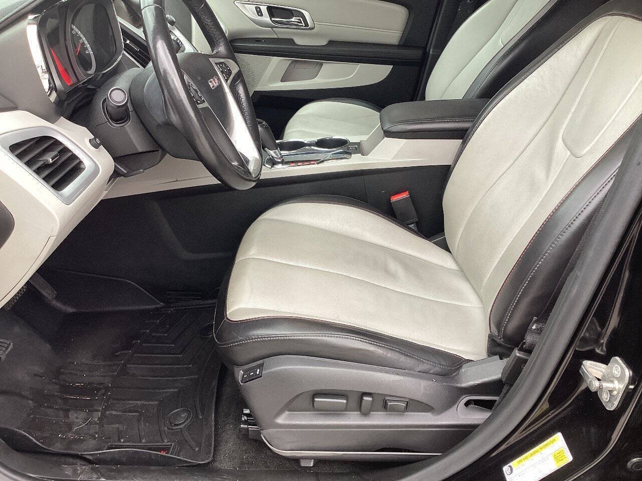 Used 2017 GMC Terrain SLT w/ Open Road Package AWD/4WD image 8