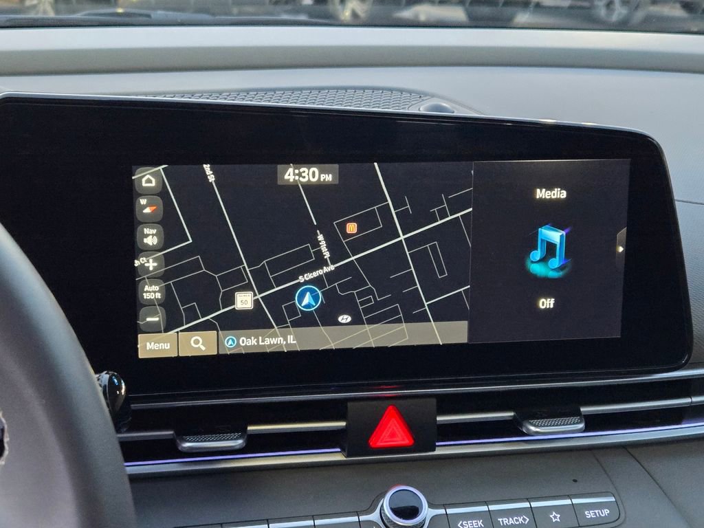 Used 2024 Hyundai Elantra SEL w/ Convenience Package image 32