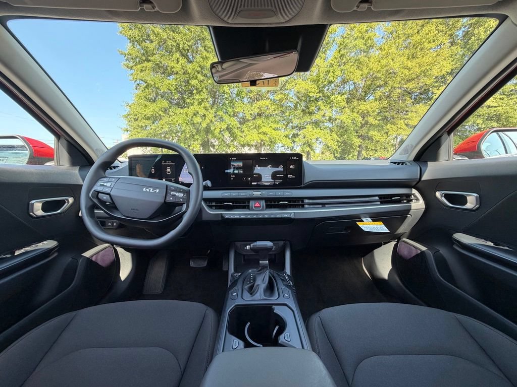 New 2026 Kia K4 FWD image 32