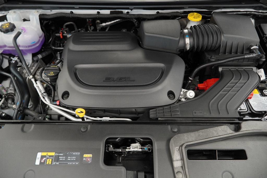 New 2027 Chrysler Pacifica Select AWD/4WD image 38