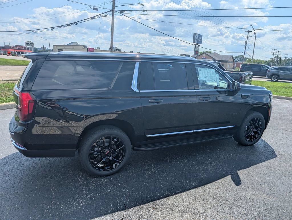 New 2026 GMC Yukon XL Elevation w/ Elevation Premium Package AWD/4WD image 9