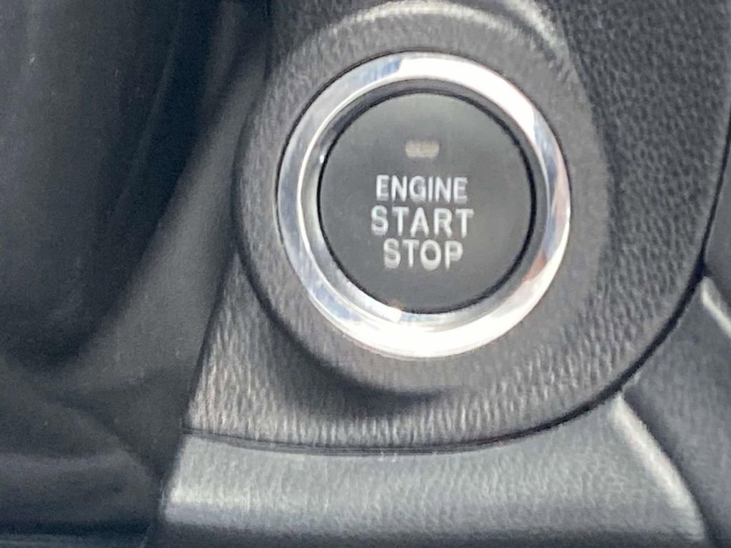 Used 2020 Subaru Outback Premium image 25