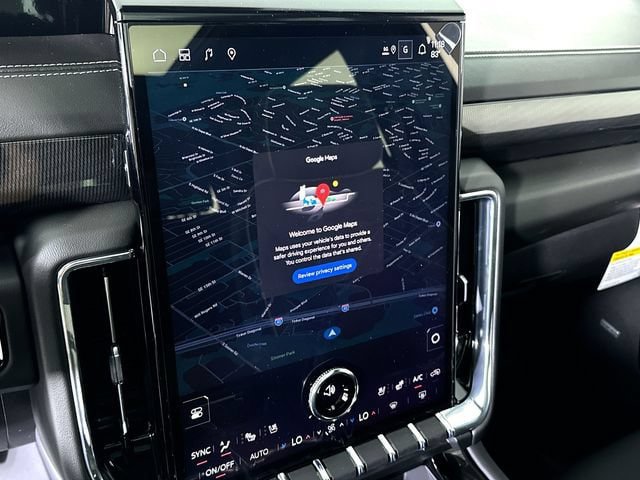 New 2026 GMC Yukon XL Elevation w/ Elevation Premium Package AWD/4WD image 15
