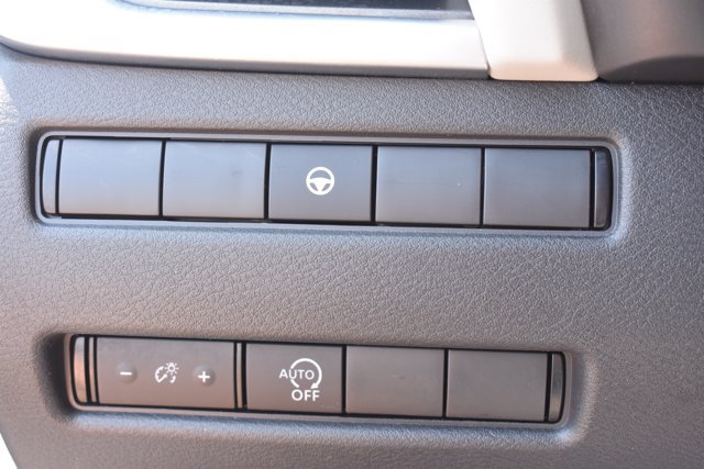 Used 2023 Nissan Rogue SV AWD/4WD image 28