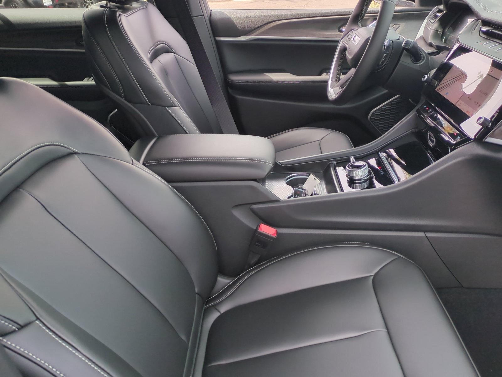 New 2026 Jeep Grand Cherokee L Limited AWD/4WD image 19