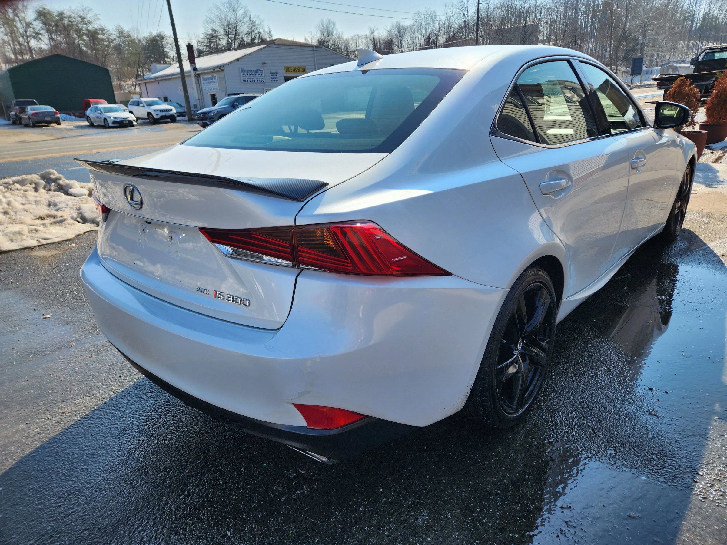 Used 2018 Lexus IS 300 AWD w/ Comfort Package image 7