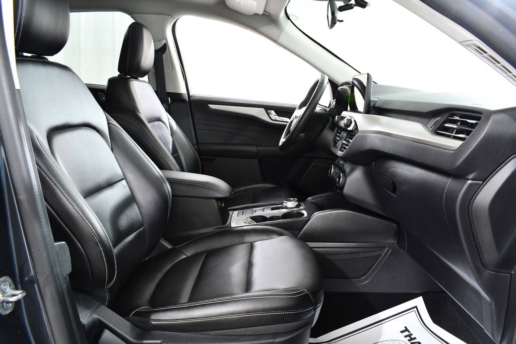 Used 2022 Ford Escape SEL w/ Technology Package image 10