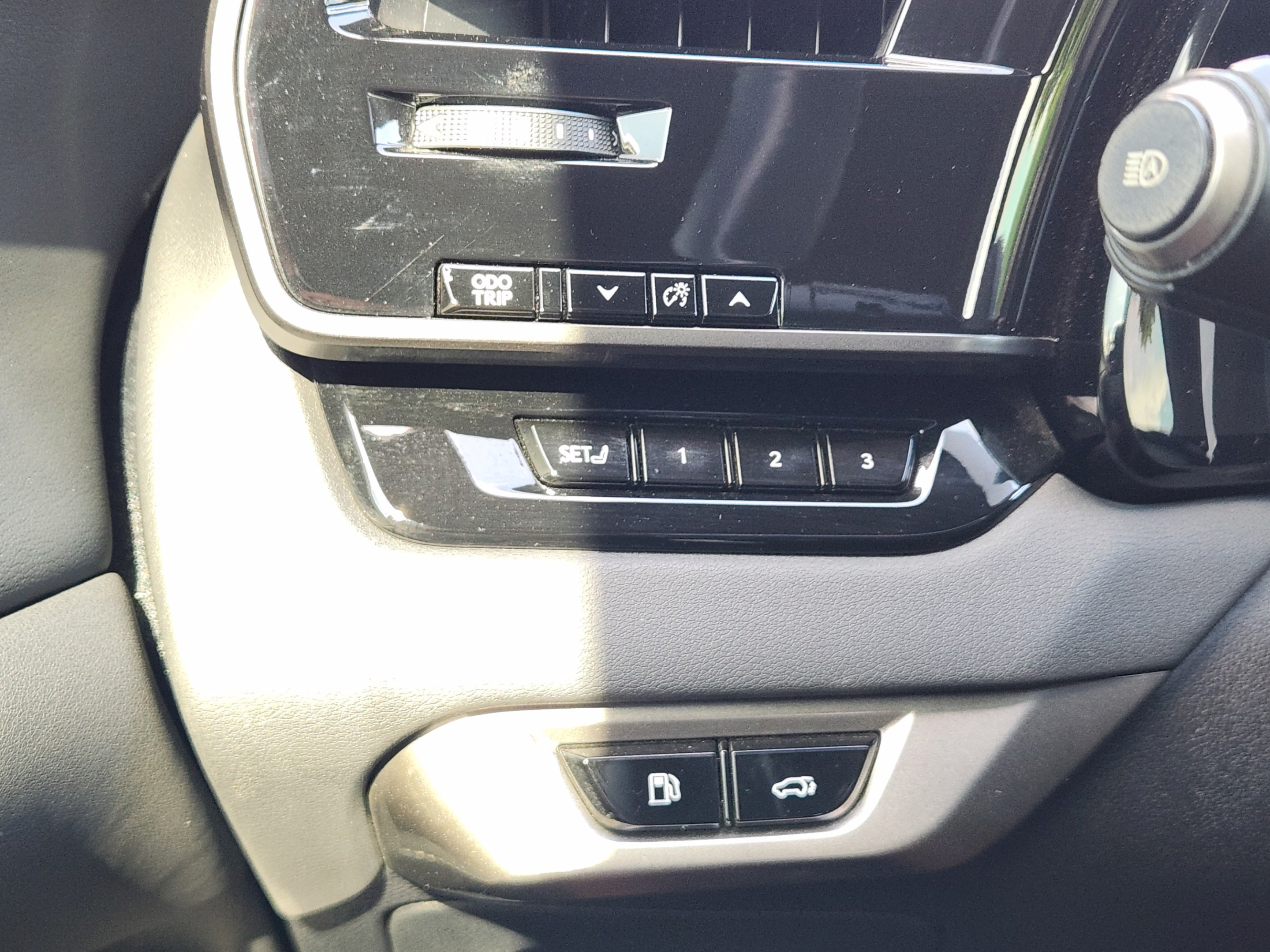 Certified 2023 Lexus RX 350 Premium Plus w/ Cold Area Package FWD image 25