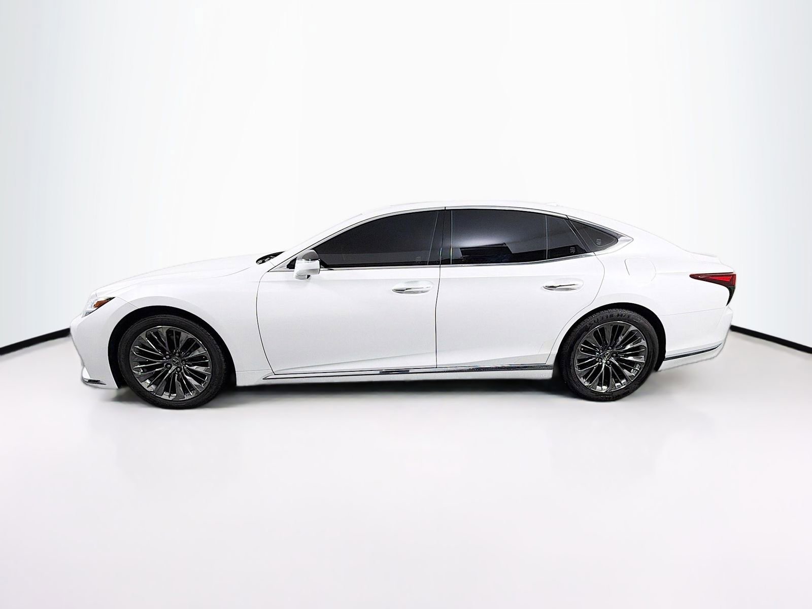 Used 2021 Lexus LS 500 RWD image 4