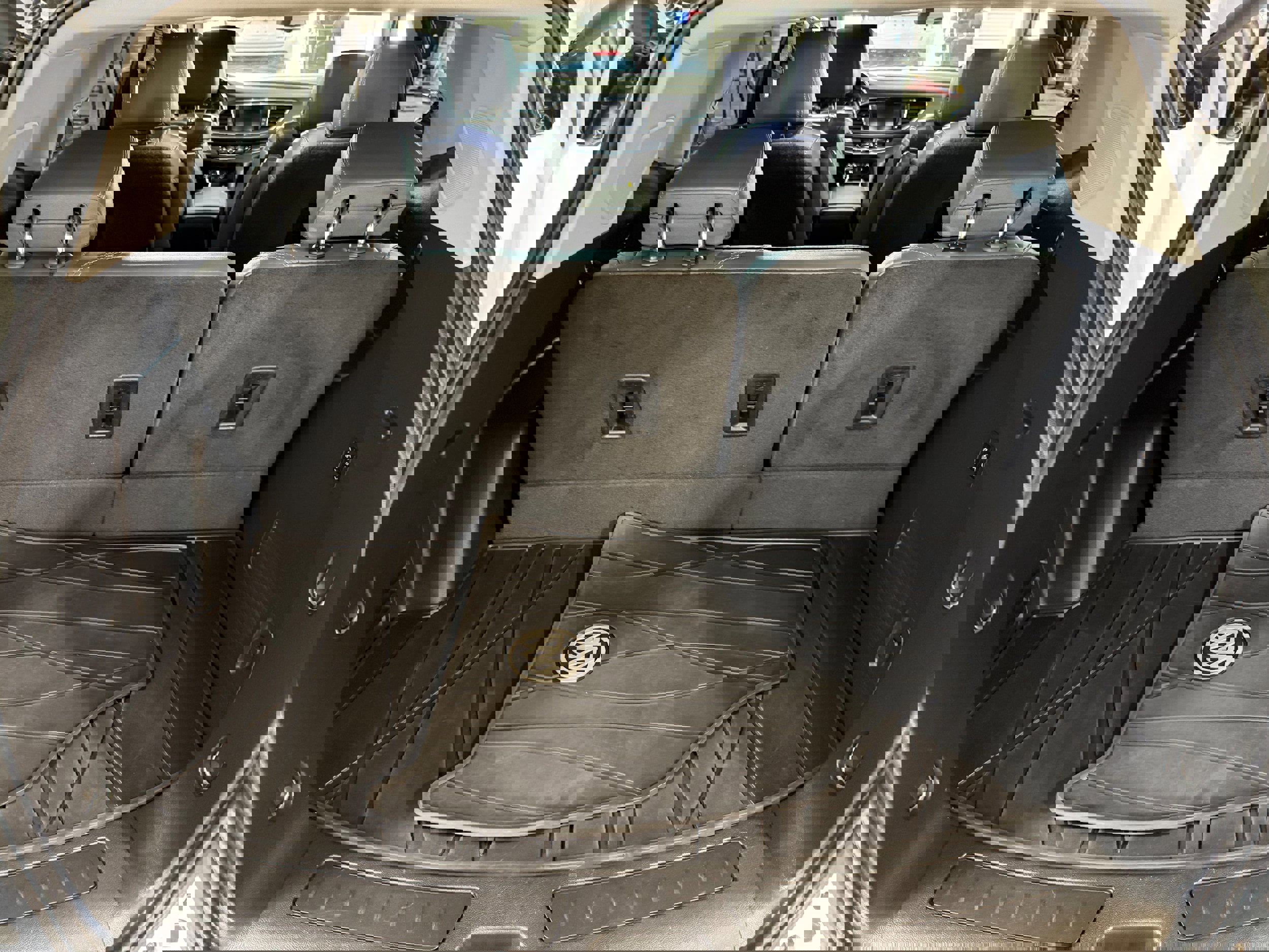 Used 2020 Buick Enclave Premium w/ Surround and Sites Package image 21