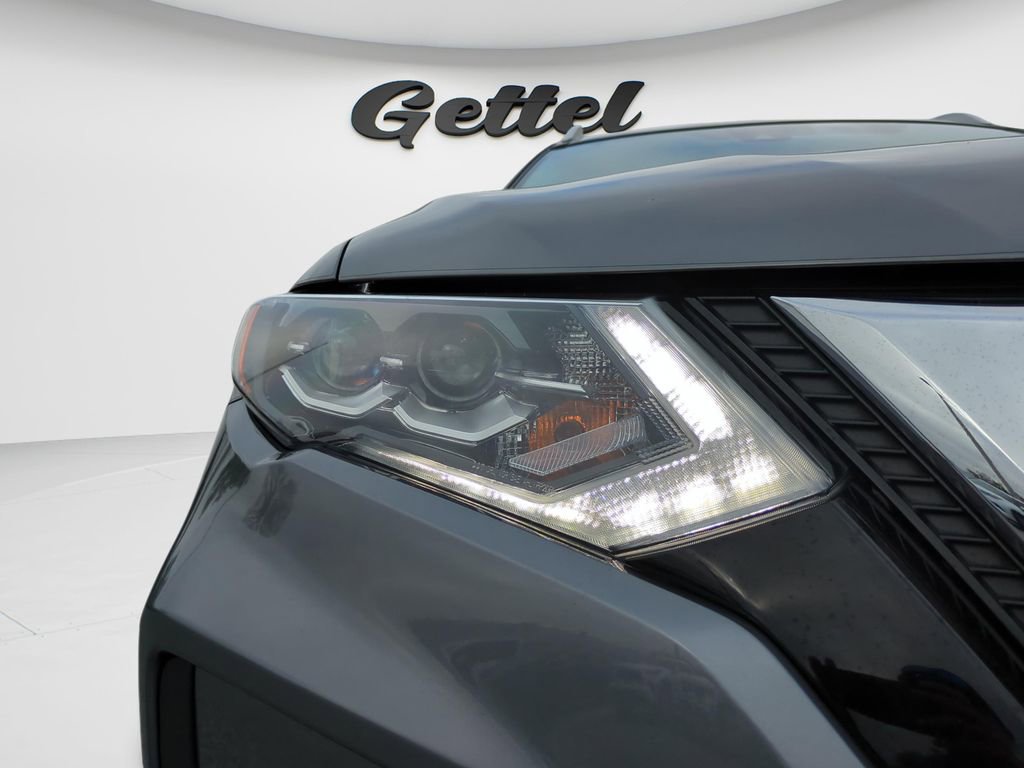 Used 2017 Nissan Rogue SL w/ SL Premium Package image 9