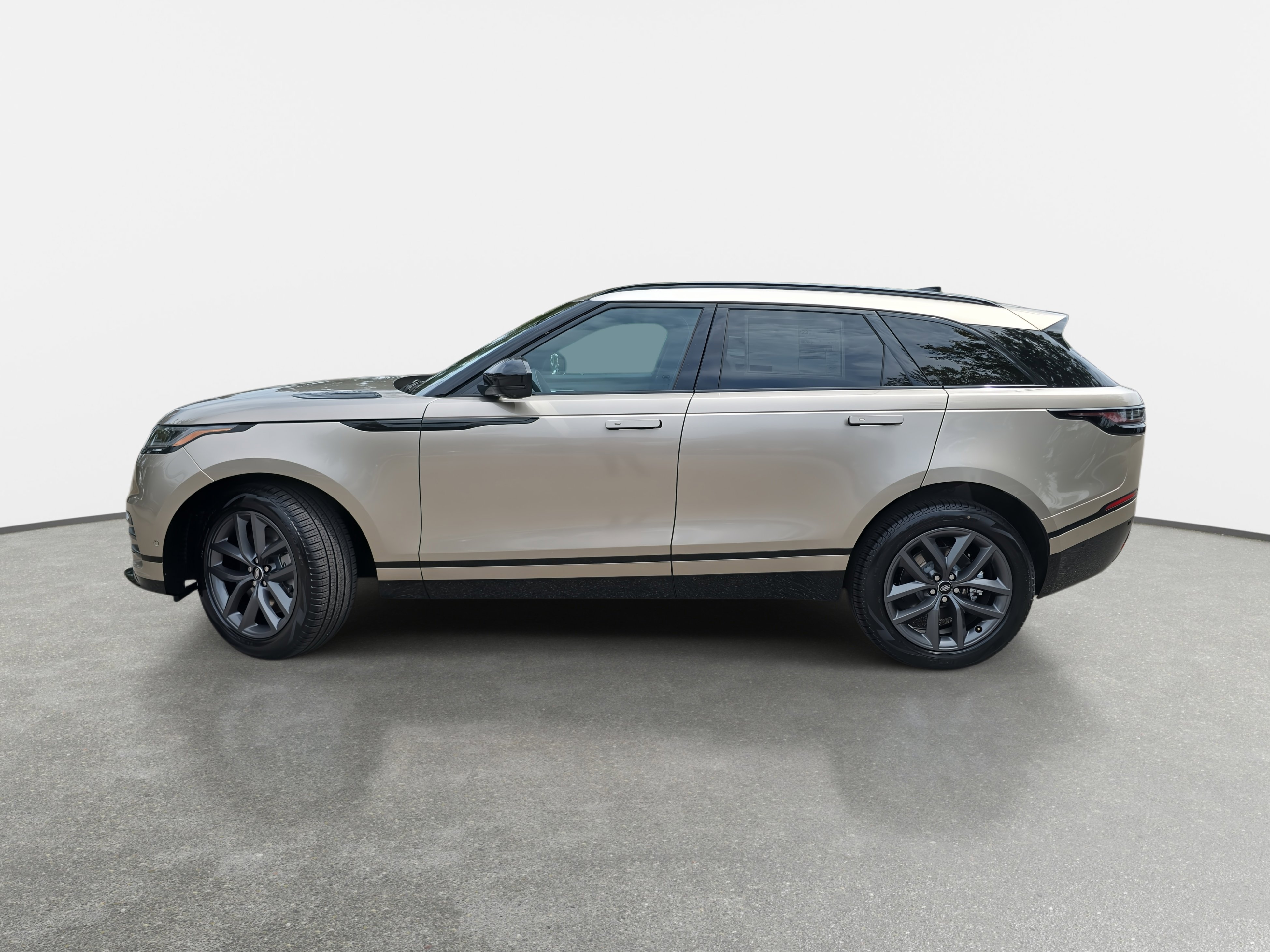 New 2026 Land Rover Range Rover Velar Dynamic SE image 8