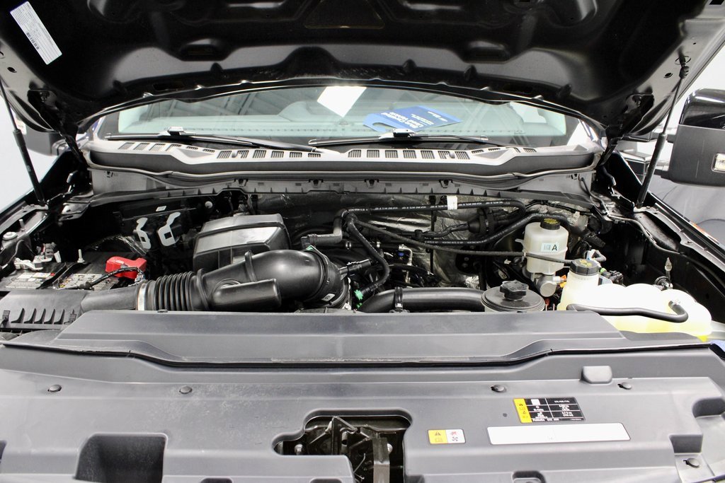 Certified 2025 Ford F250 Lariat w/ FX4 Off-Road Package image 18