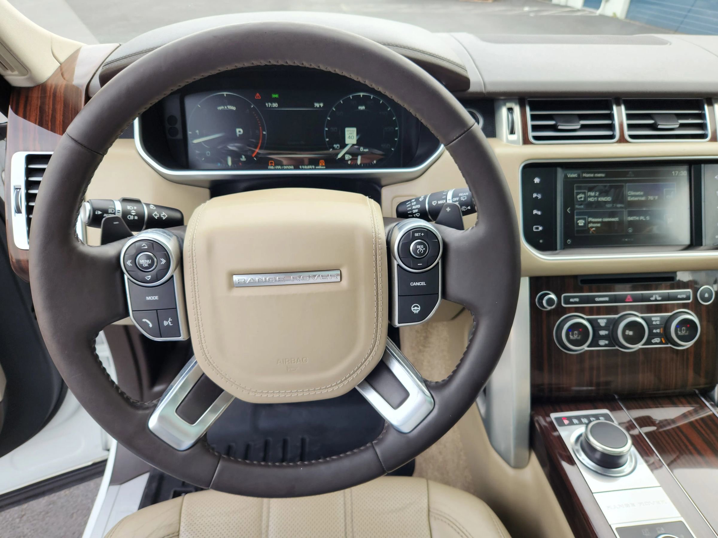 Used 2016 Land Rover Range Rover HSE AWD/4WD image 10