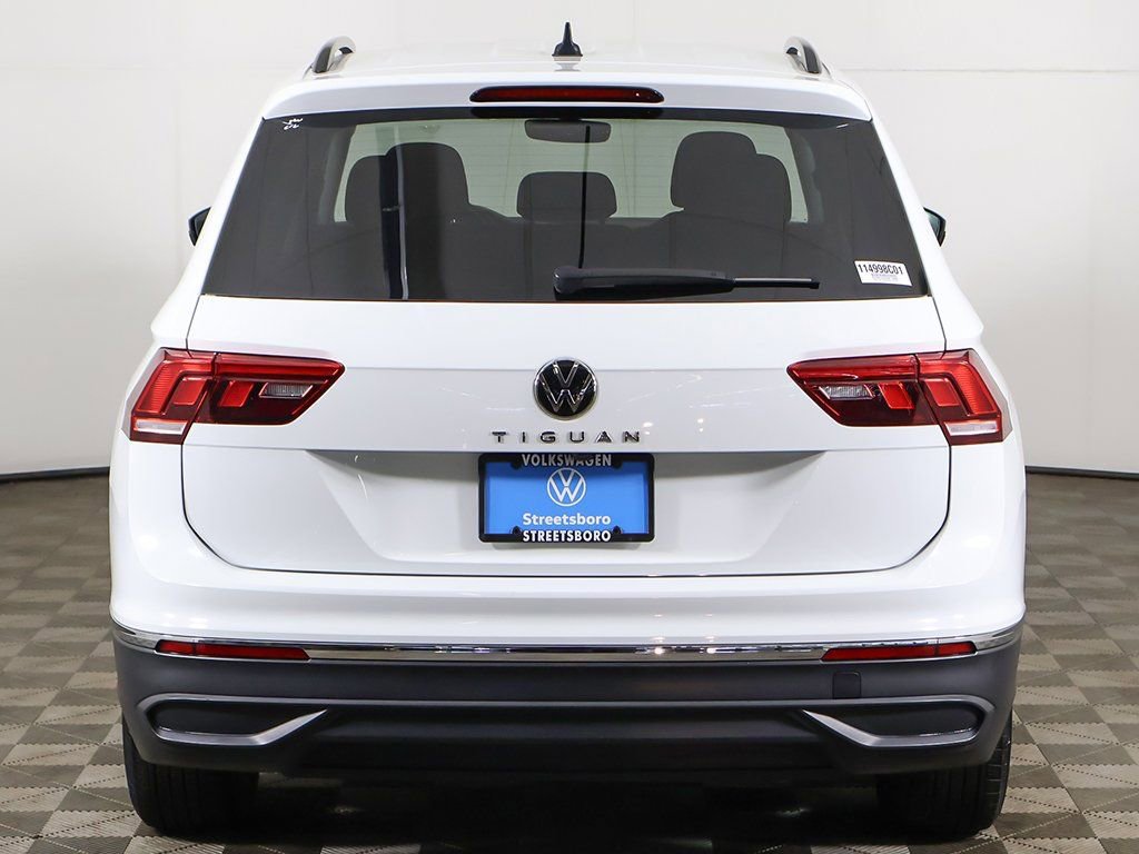 Used 2023 Volkswagen Tiguan S image 11