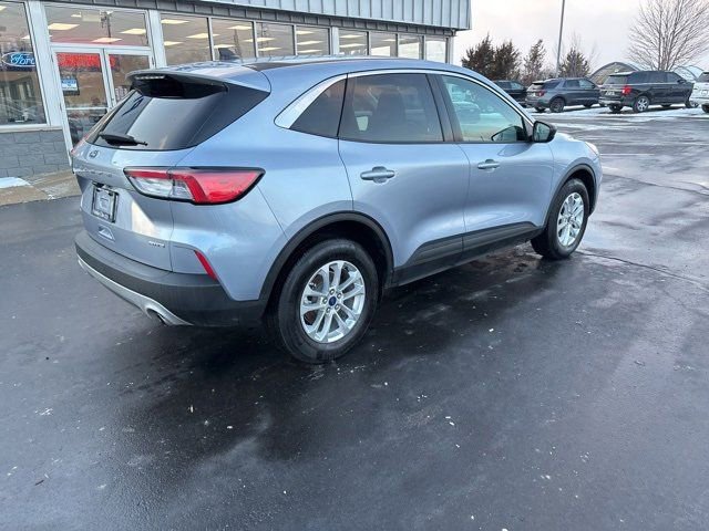 Used 2022 Ford Escape SE w/ Convenience Package image 3