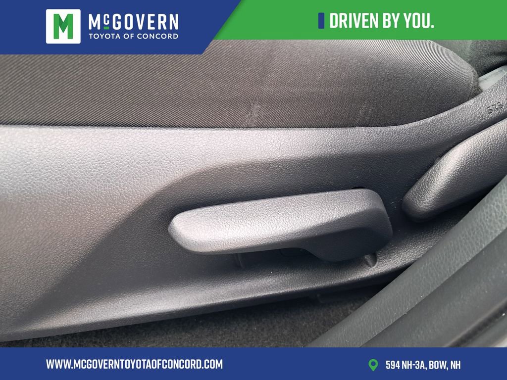 Used 2025 Toyota RAV4 LE image 19