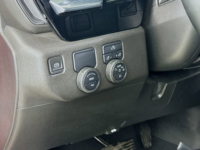 Used 2024 Chevrolet Silverado 2500 LT w/ Convenience Package image 11
