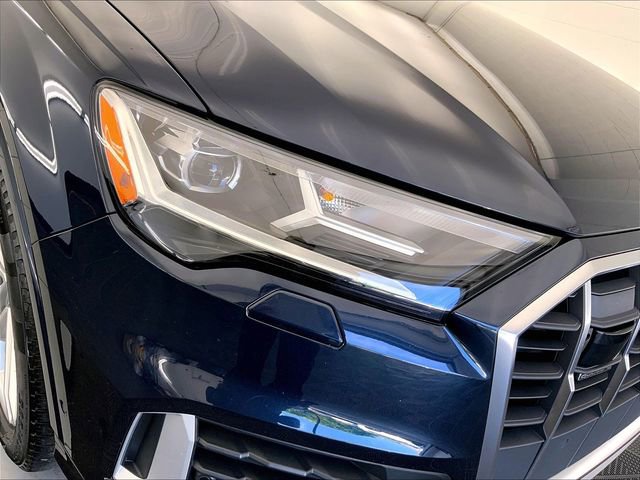 Certified 2023 Audi Q7 2.0T Premium w/ Convenience Package AWD/4WD image 10