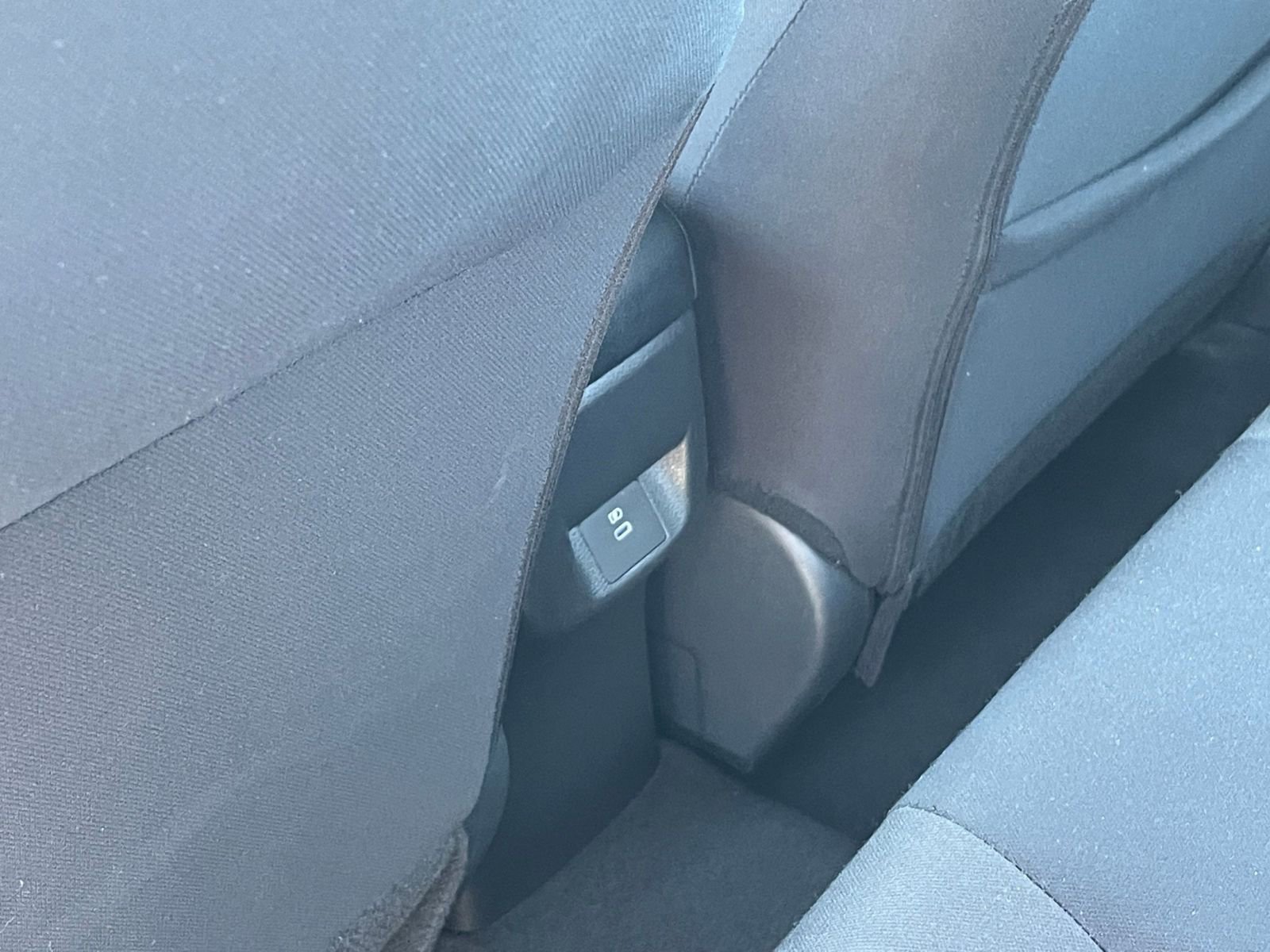 Used 2025 Nissan Versa SV FWD image 23