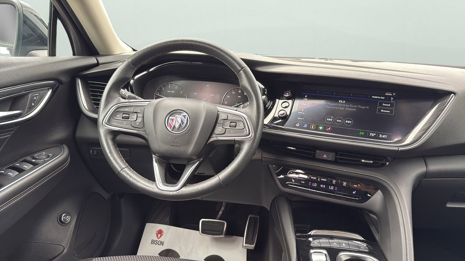 Used 2023 Buick Envision Preferred image 12