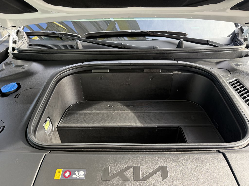 Used 2025 Kia EV9 Wind image 41