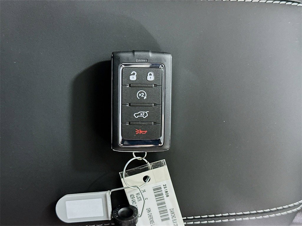 New 2025 Jeep Grand Cherokee L Overland w/ Luxury Tech Group IV image 20