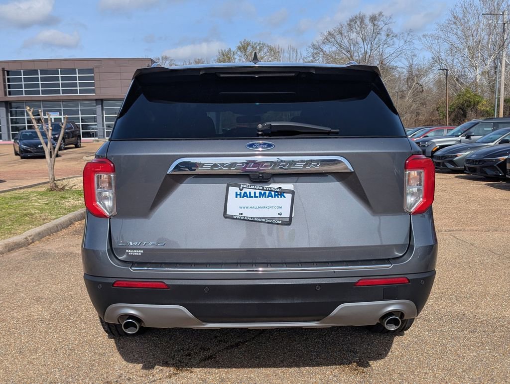 Used 2023 Ford Explorer Limited w/ Equipment Group 301A image 5