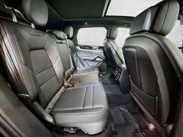 Certified 2026 Porsche Cayenne AWD/4WD image 23