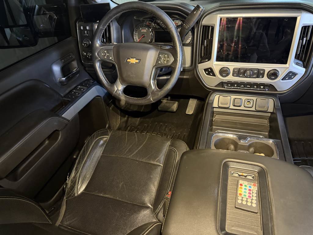 Used 2017 Chevrolet Silverado 2500 LTZ w/ Duramax Plus Package AWD/4WD image 31