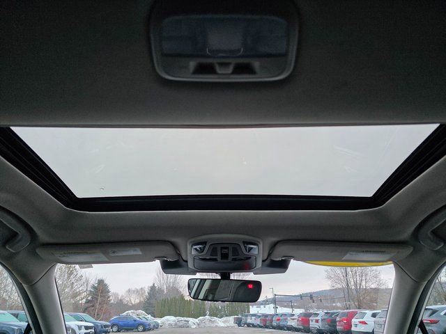 Used 2024 Subaru Outback Limited image 24