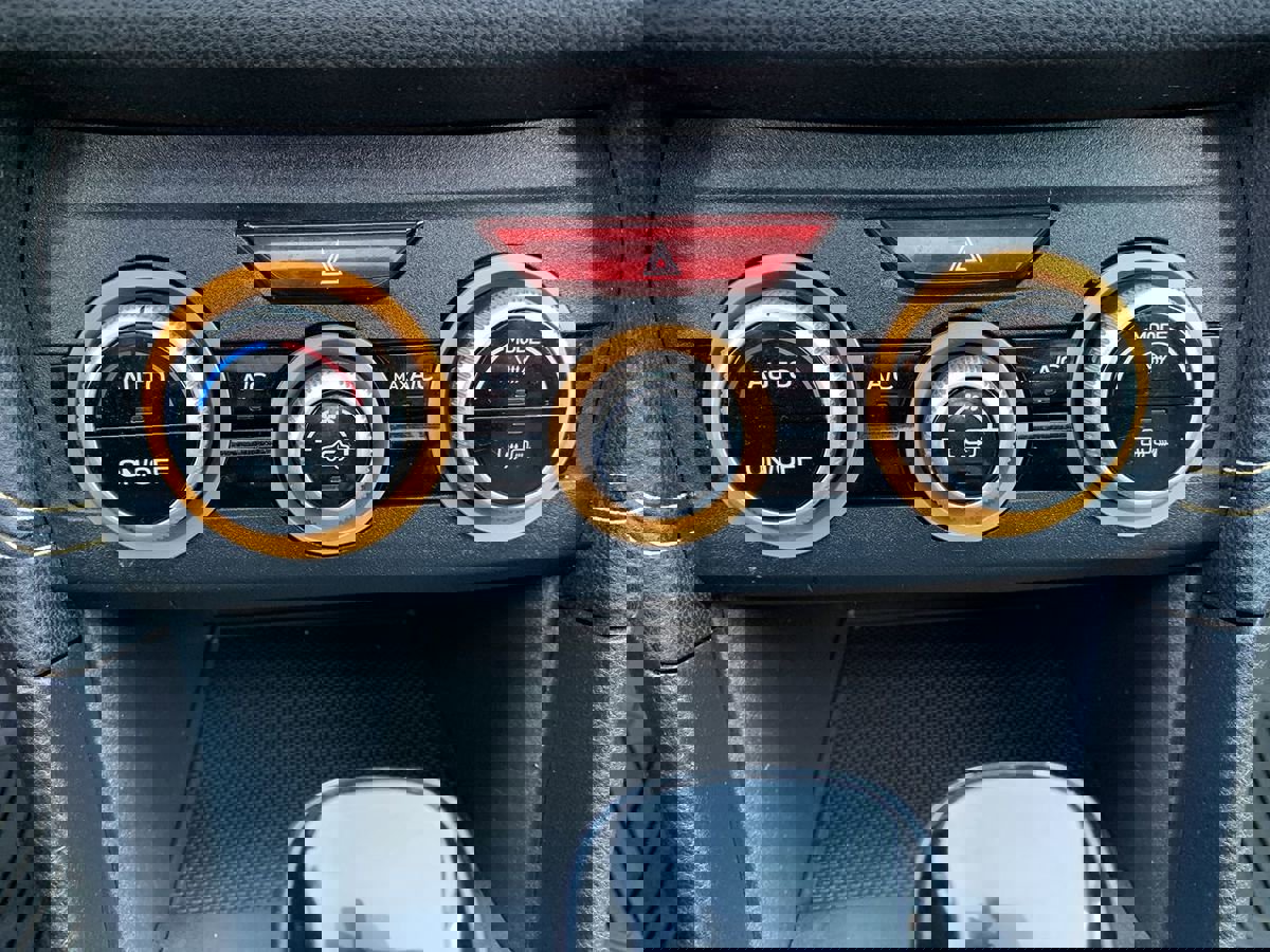 Used 2022 Subaru Crosstrek 2.5i Sport w/ Moonroof Package image 25