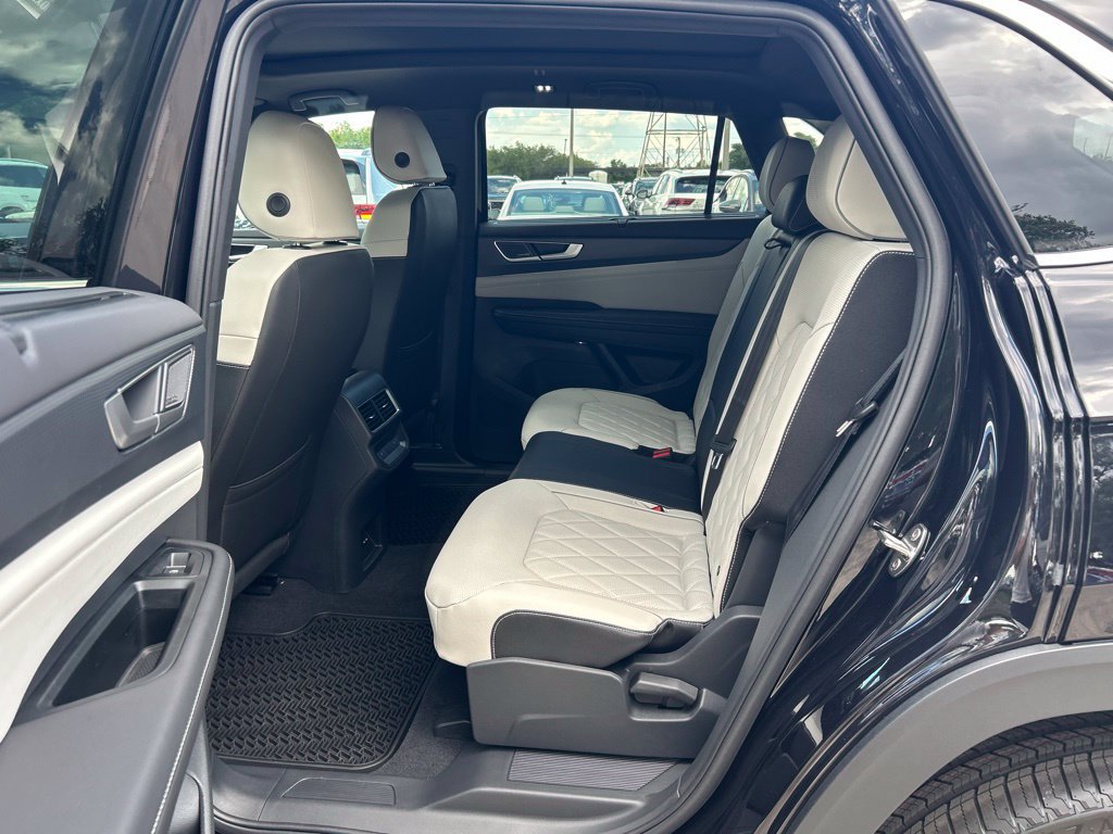 New 2026 Volkswagen Atlas Cross Sport SEL Premium R-Line AWD/4WD image 58