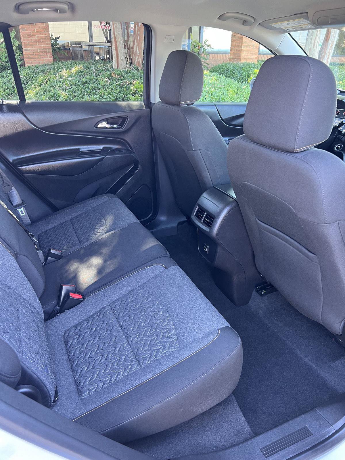 Used 2024 Chevrolet Equinox LT FWD image 35