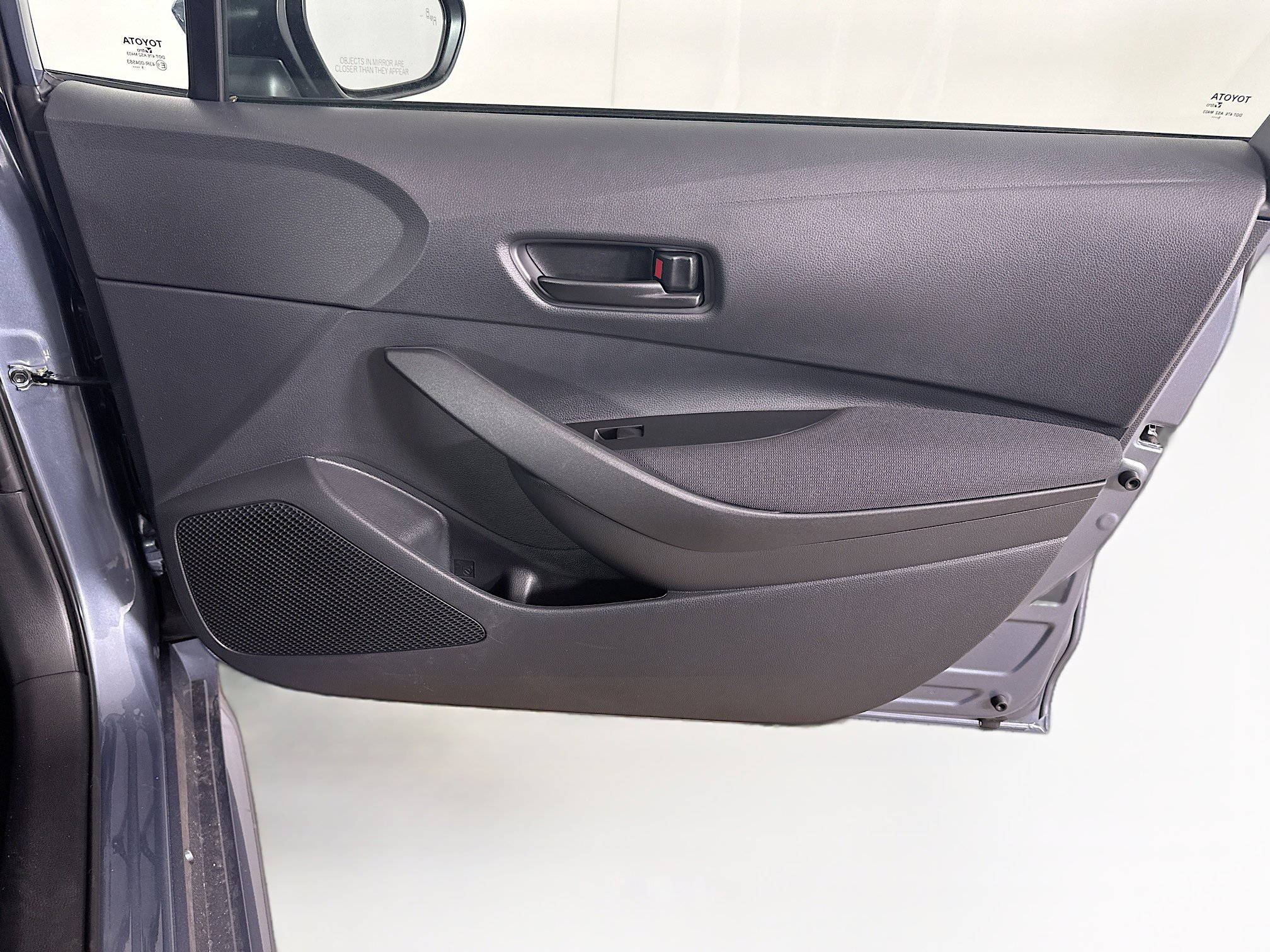 Used 2026 Toyota Corolla LE FWD image 31