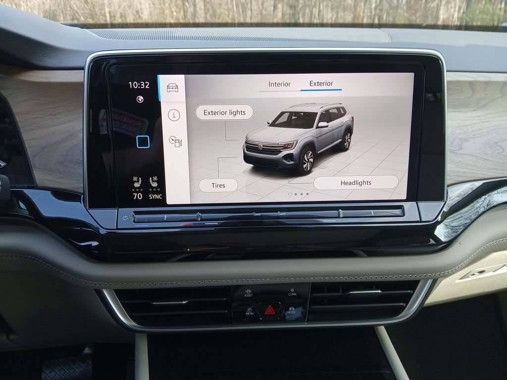 New 2026 Volkswagen Atlas SE FWD image 18