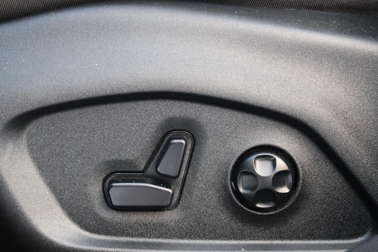 Used 2020 Jeep Compass Latitude w/ Popular Equipment Group image 14