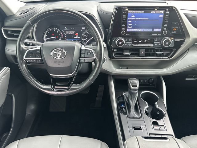 Certified 2021 Toyota Highlander XLE FWD image 7